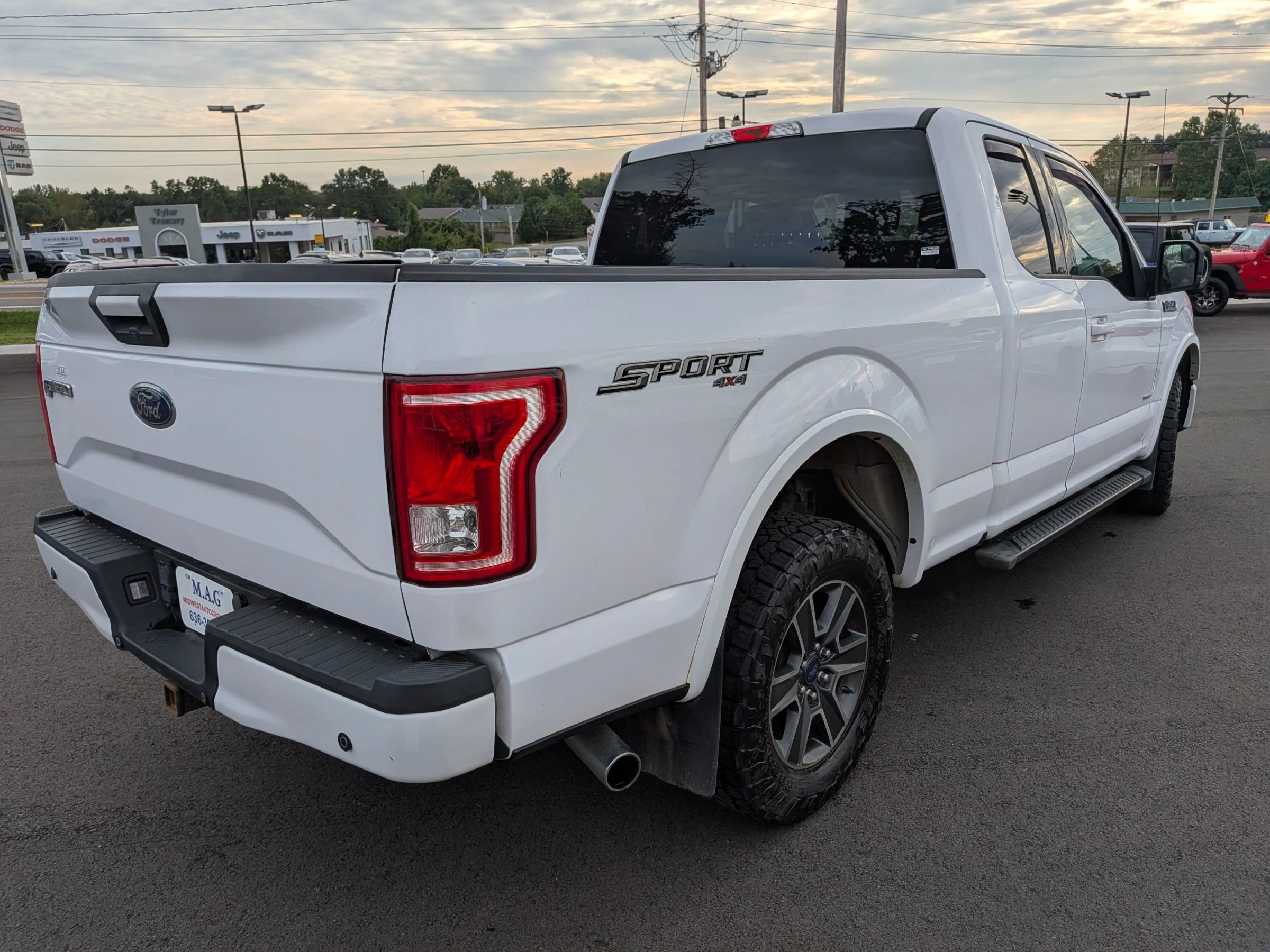 Used 2015 Ford F150 XLT w/ Equipment Group 301A Mid AWD/4WD image 6