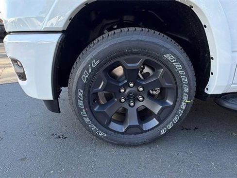 New 2026 RAM 1500 4x4 Crew Cab image 10