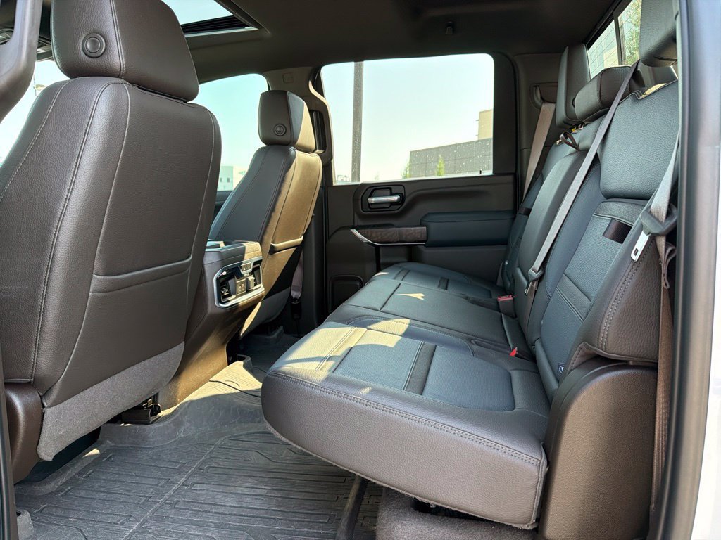 Used 2021 GMC Sierra 2500 Denali w/ Denali Ultimate Package AWD/4WD image 12