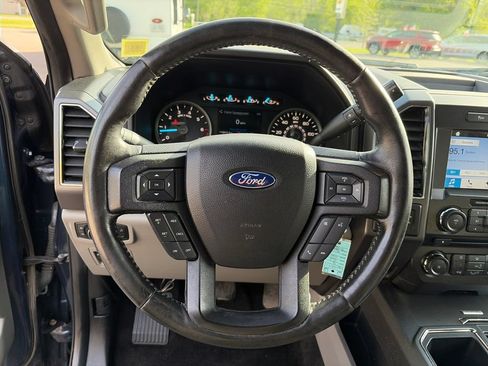 Used 2018 Ford F150 XLT w/ Equipment Group 302A Luxury AWD/4WD image 35