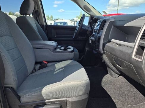 Used 2017 RAM 1500 ST w/ SXT Appearance Group AWD/4WD image 15