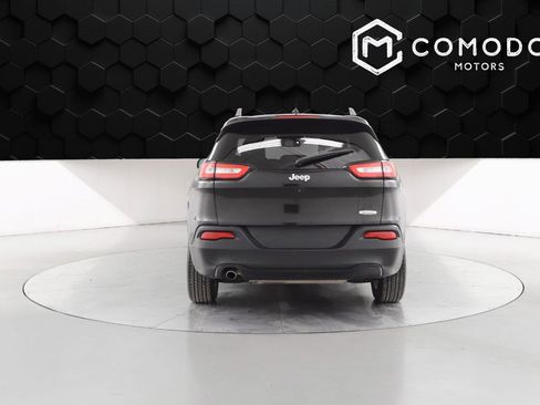 Used 2015 Jeep Cherokee Latitude image 4