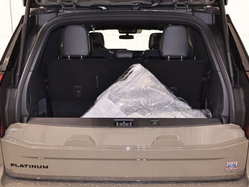 New 2026 Ford Expedition Platinum AWD/4WD image 40