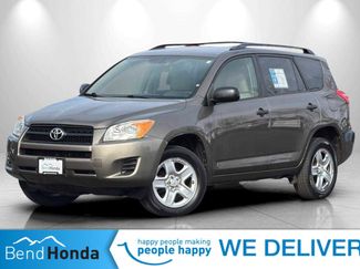 Used 2011 Toyota RAV4 4WD video 1