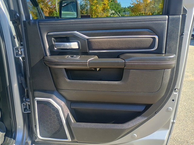 Used 2023 RAM 3500 Laramie AWD/4WD image 16