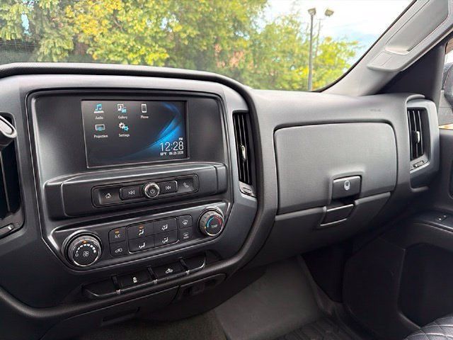 Used 2017 Chevrolet Silverado 1500 Custom w/ Custom Convenience Package AWD/4WD image 14