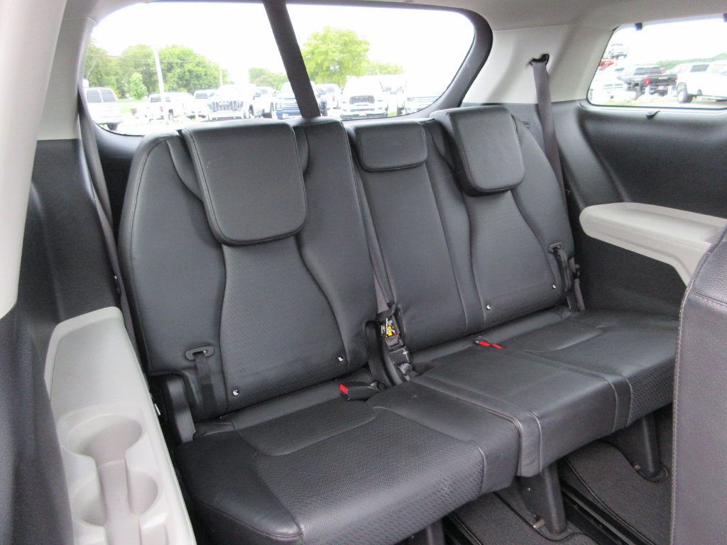Used 2024 Kia Carnival SX Prestige FWD image 25