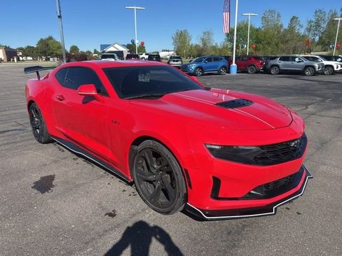 Used 2020 Chevrolet Camaro LT RWD image 3