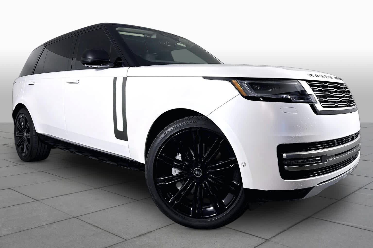 Used 2025 Land Rover Range Rover Long Wheelbase SE AWD/4WD image 2