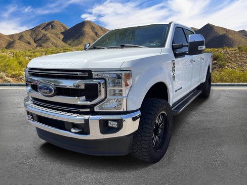 Used 2022 Ford F250 XLT w/ XLT Premium Package AWD/4WD image 2