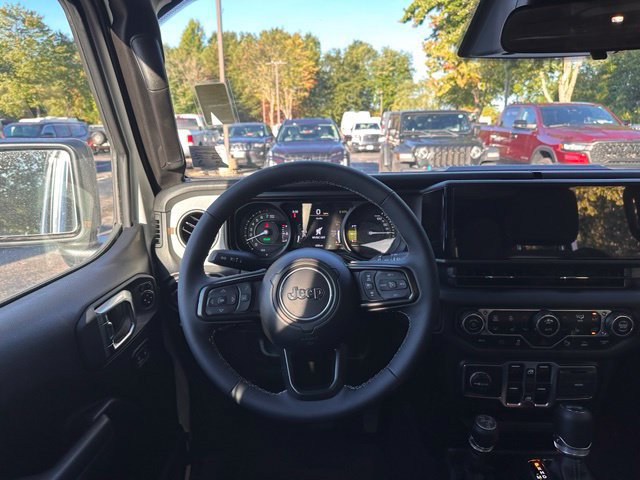 Used 2025 Jeep Wrangler Unlimited Sport S 4xe w/ Convenience Group AWD/4WD image 18