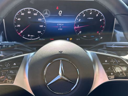 Certified 2025 Mercedes-Benz GLC 300 4MATIC image 36