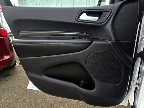 Certified 2024 Dodge Durango SXT image 21