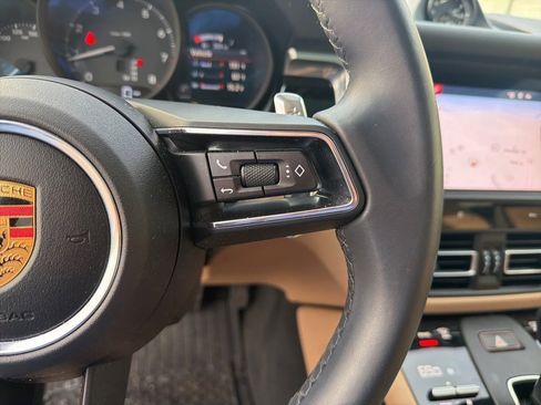 Used 2022 Porsche Macan image 12