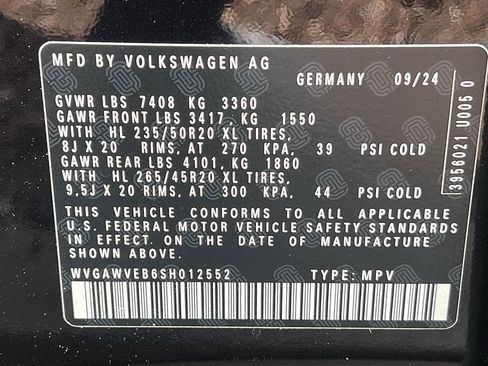 Used 2025 Volkswagen ID. Buzz Pro S image 46