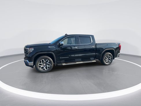 Used 2022 GMC Sierra 1500 SLT w/ SLT Premium Plus Package image 5