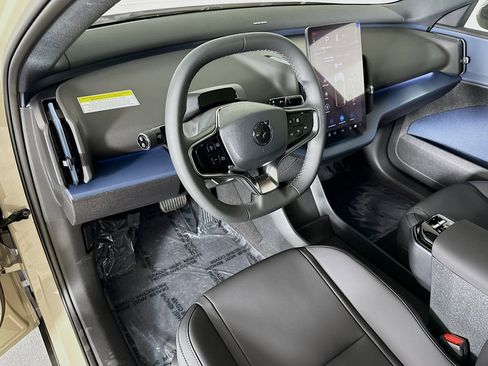 New 2026 Volvo EX30 Plus w/ Protection Package AWD/4WD image 9