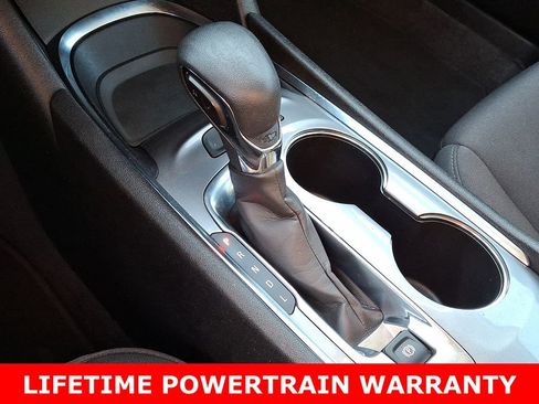 Used 2023 Chevrolet Malibu LT image 14