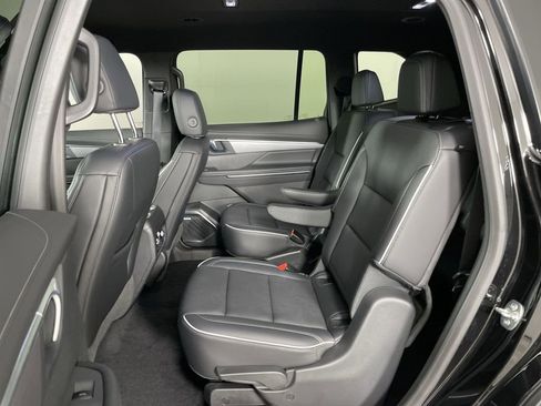 Used 2025 Buick Enclave Preferred image 24