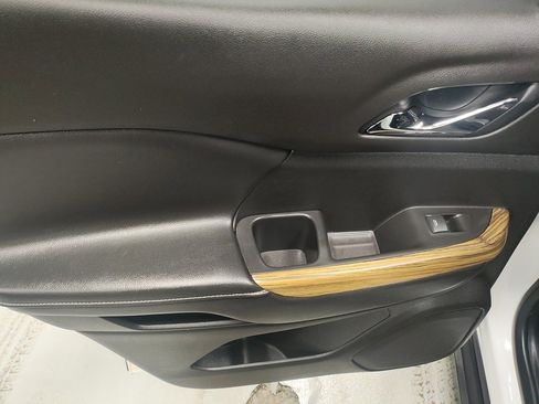 Used 2019 GMC Acadia Denali image 28