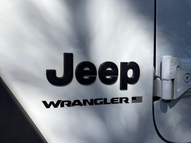 Used 2023 Jeep Wrangler Unlimited Sport AWD/4WD image 23