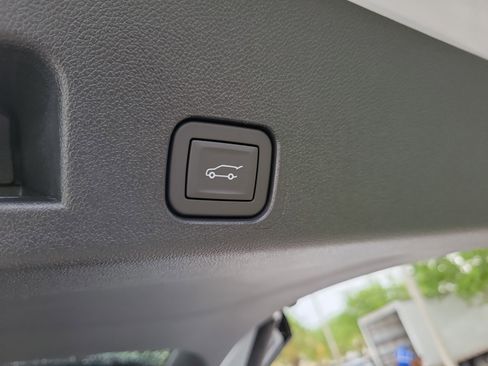 New 2026 Buick Enclave Preferred image 9