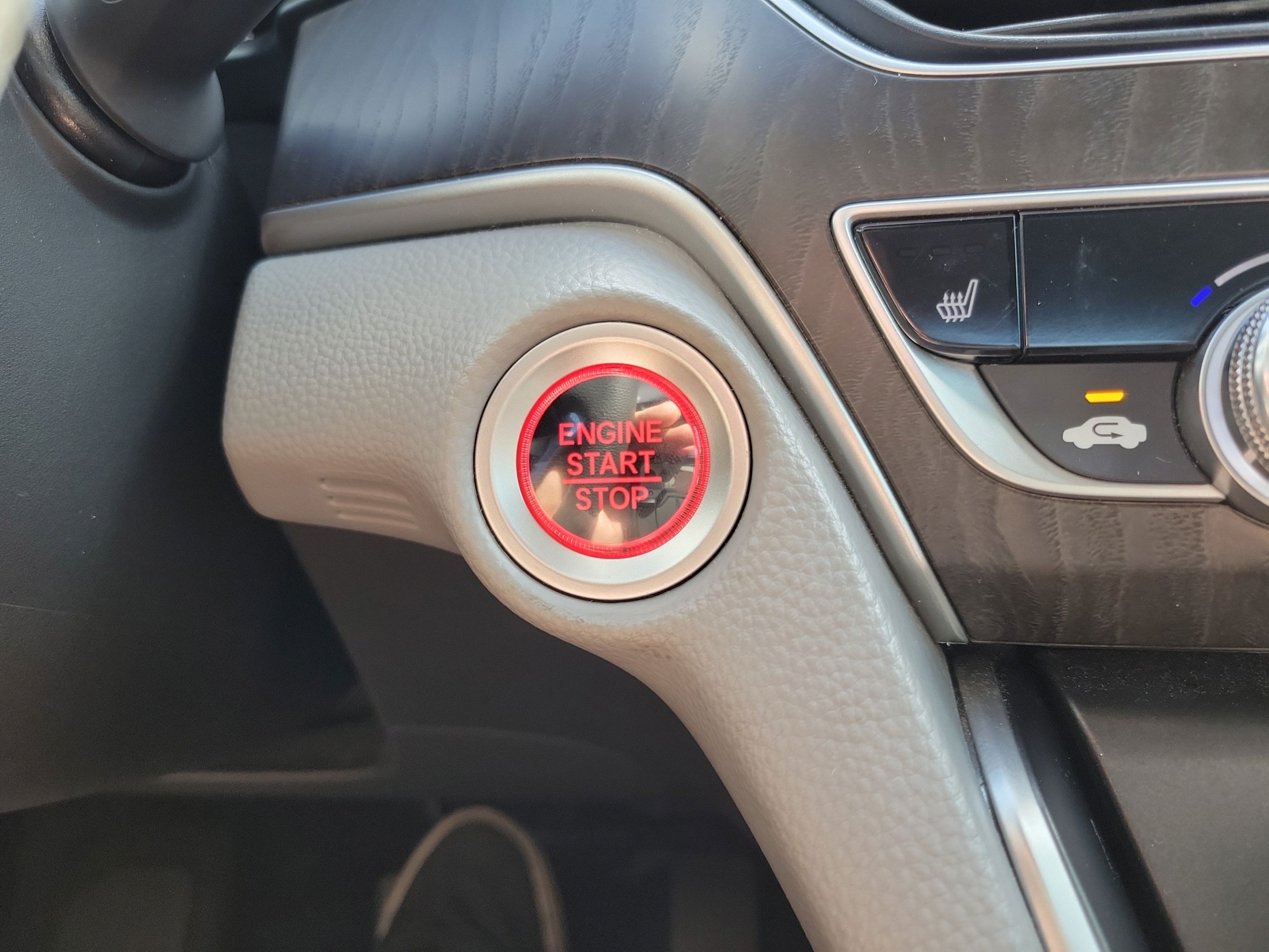 Used 2020 Honda Accord EX image 30