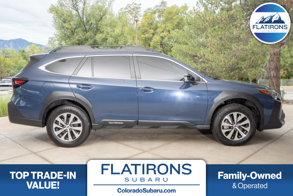 Certified 2025 Subaru Outback Premium AWD/4WD image 1