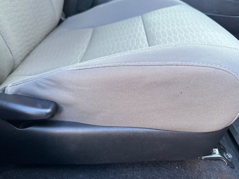 Used 2018 Toyota Tacoma SR w/ SR Convenience Package image 22