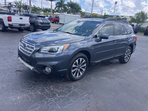 Used 2016 Subaru Outback 2.5i Limited AWD/4WD image 3