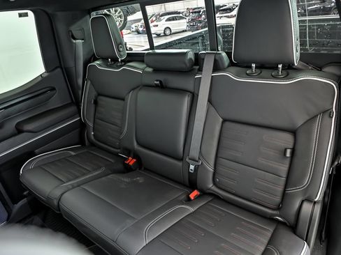 New 2026 GMC Sierra 1500 AT4X w/ LPO, Black Badging Package AWD/4WD image 12