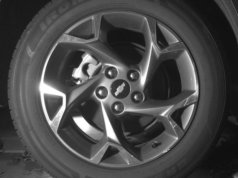 Used 2025 Chevrolet Trax LT image 15