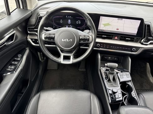 Used 2024 Kia Sportage EX image 14