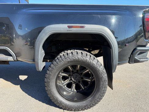 Used 2021 GMC Sierra 3500 Denali w/ Denali Ultimate Package image 29