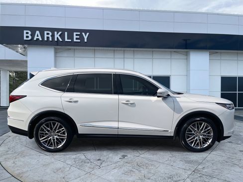 Used 2023 Acura MDX SH-AWD w/ Advance Package image 8