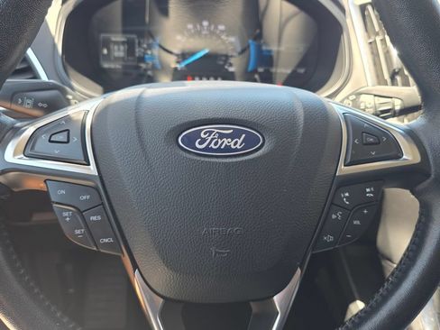 Used 2022 Ford Edge Titanium AWD/4WD image 33