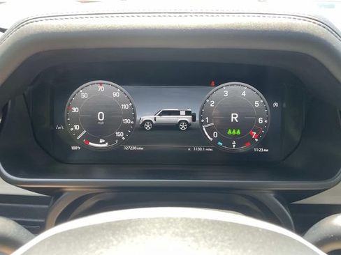 Used 2025 Land Rover Defender 110 S AWD/4WD image 32