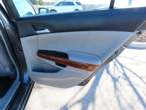 Used 2012 Honda Accord EX-L image 12