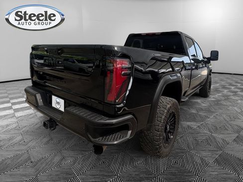 Used 2025 GMC Sierra 2500 AT4X AWD/4WD image 5