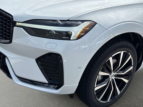 Certified 2024 Volvo XC60 B5 Plus w/ Climate Package AWD/4WD image 9
