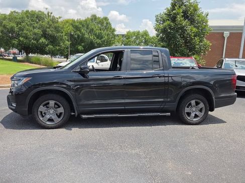 Used 2025 Honda Ridgeline TrailSport image 5