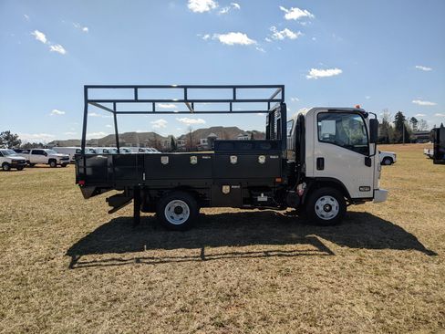 New 2025 Chevrolet Low Cab Forward image 9