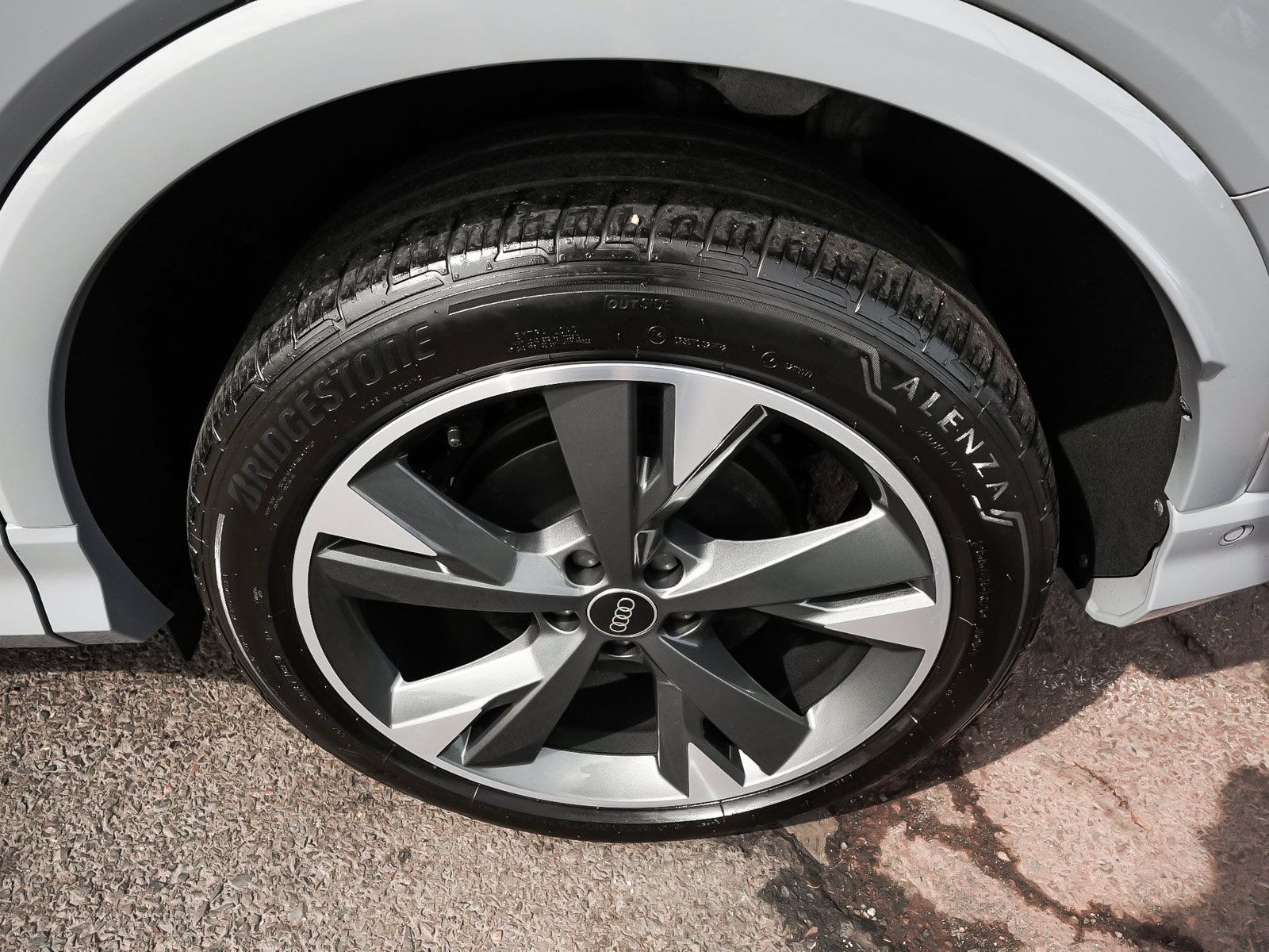 Used 2023 Audi Q4 e-tron Premium Plus w/ Premium Plus AWD/4WD image 9