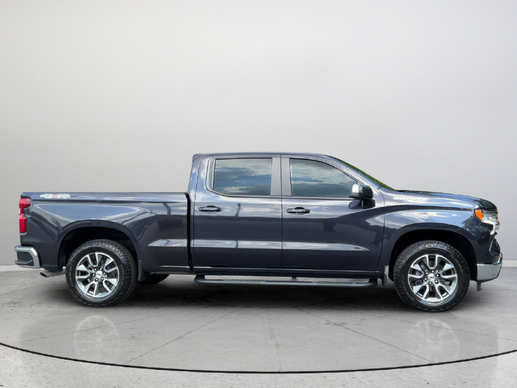 Used 2023 Chevrolet Silverado 1500 LT w/ Protection Package AWD/4WD image 5