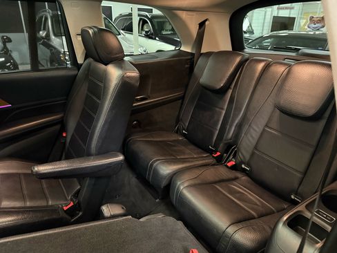 Used 2020 Mercedes-Benz GLS 450 4MATIC image 28