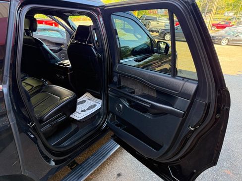 Used 2020 Ford Expedition Max Limited RWD image 17