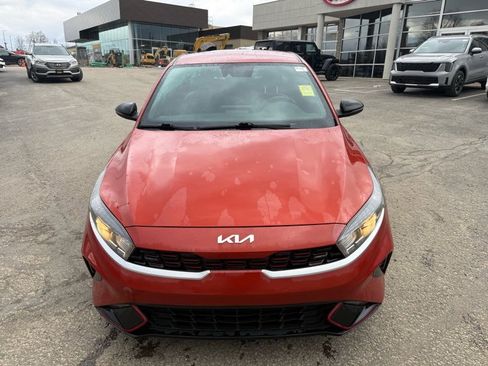 Used 2022 Kia Forte GT-Line image 2