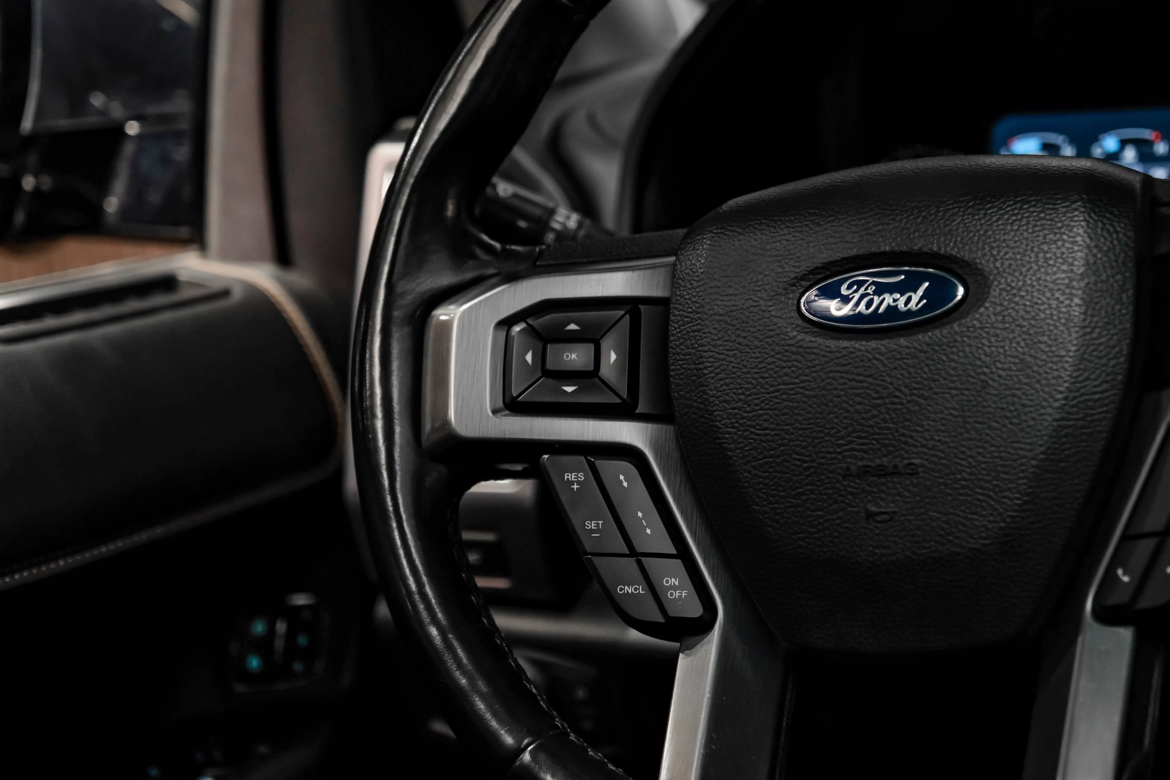 Used 2019 Ford Expedition Max Platinum AWD/4WD image 16