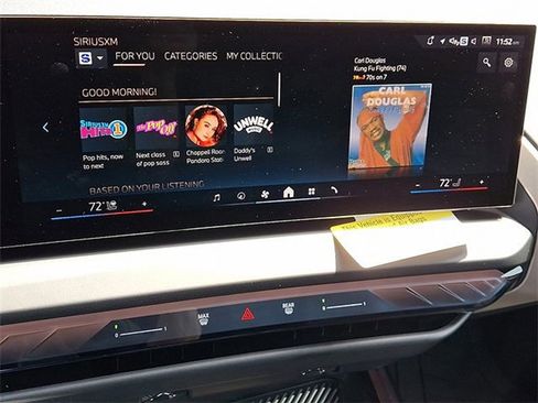 Certified 2025 BMW X3 xDrive30i w/ Premium Package image 12