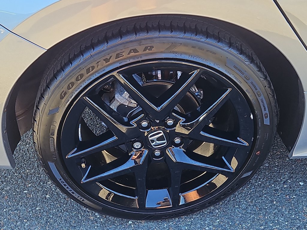 Certified 2026 Honda Civic Sport image 9